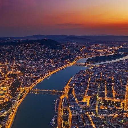 بيت شباب Bauhaus Astoria *