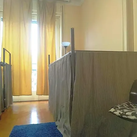 호스텔 Bauhaus Astoria *