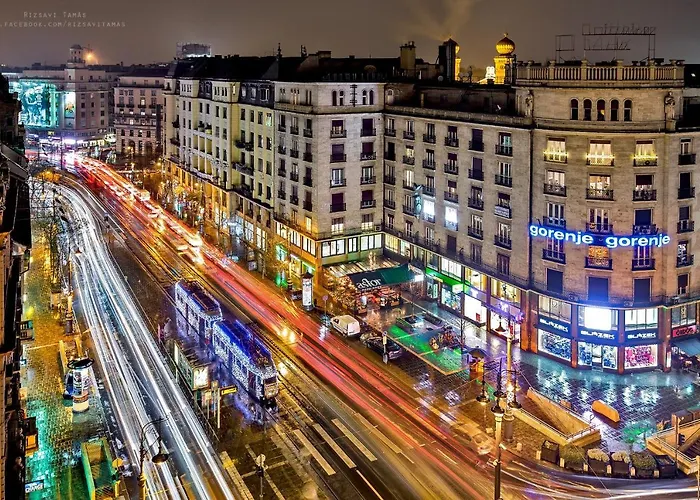 Bauhaus Astoria Albergue *