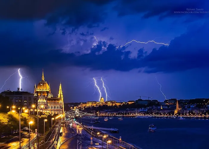 Bauhaus Astoria Albergue Budapeste